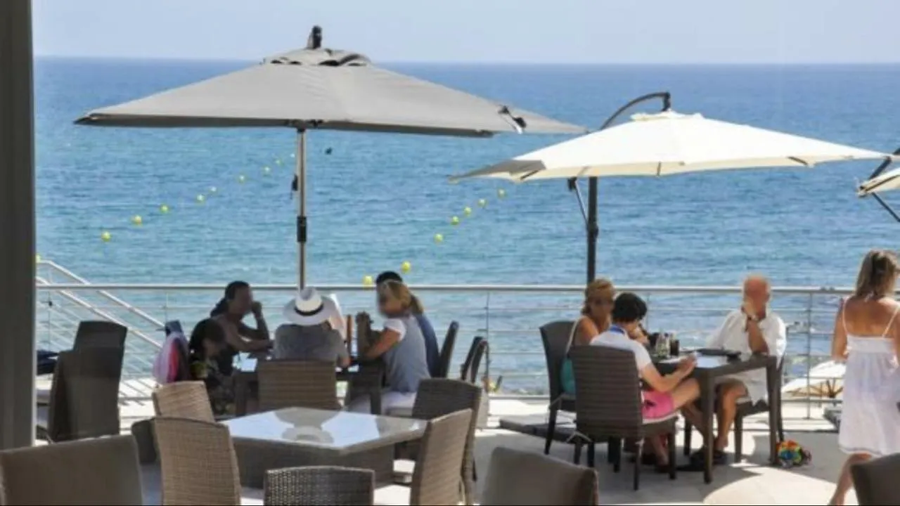 Mi Capricho 2F Beachfront- Apartment With Sea View - Costa Del Sol Sitio de Calahonda